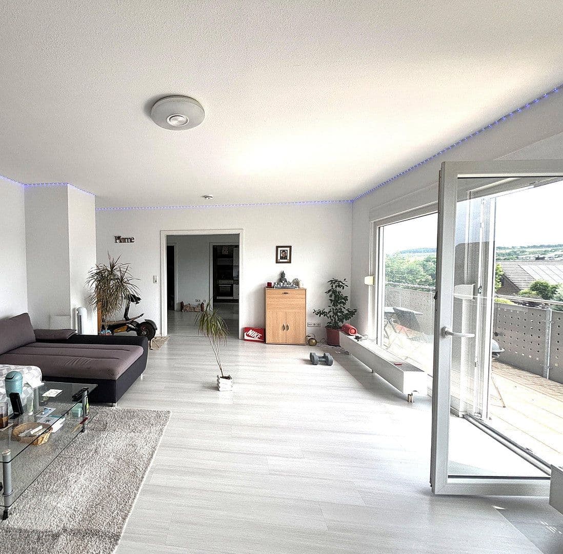 Pronájem bytu 2+kk 85 m², Hünfelden, Hessen Pronájem bytu 2+kk 85 m², Hünfelden, Hessen