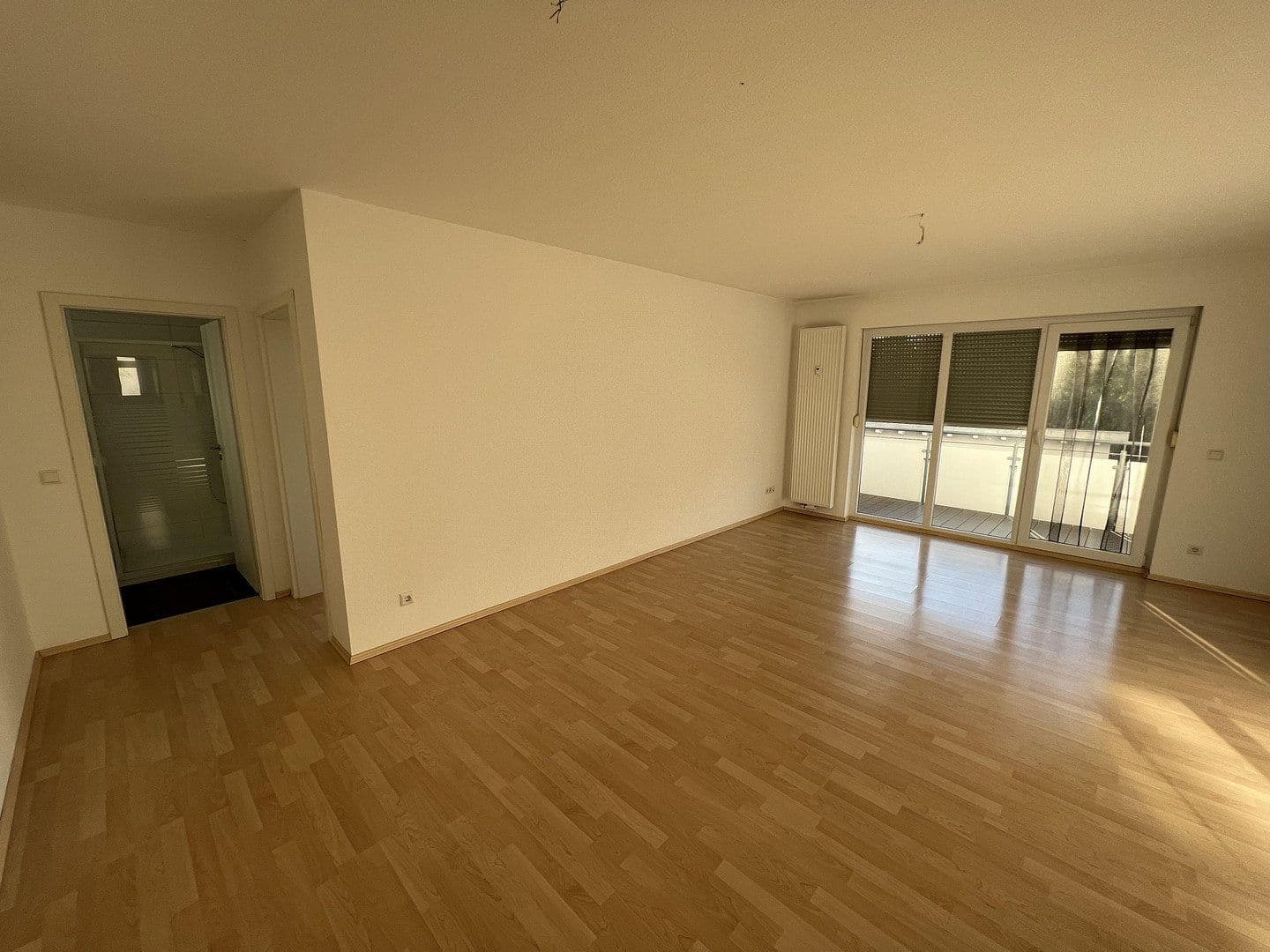 Pronájem bytu 2+1 82 m², Mühlhausener Str. 49, Östringen, Bádensko-Württembersko Pronájem bytu 2+1 82 m², Mühlhausener Str. 49, Östringen, Bádensko-Württembersko