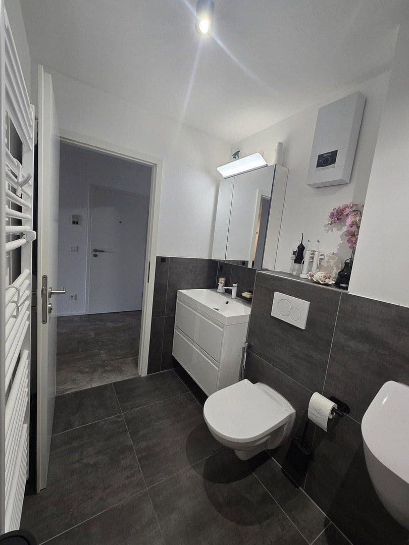 Prodej bytu 3+1 70 m², Glashüttenstraße 25, Köln, Severní Porýní-Vestfálsko Prodej bytu 3+1 70 m², Glashüttenstraße 25, Köln, Severní Porýní-Vestfálsko