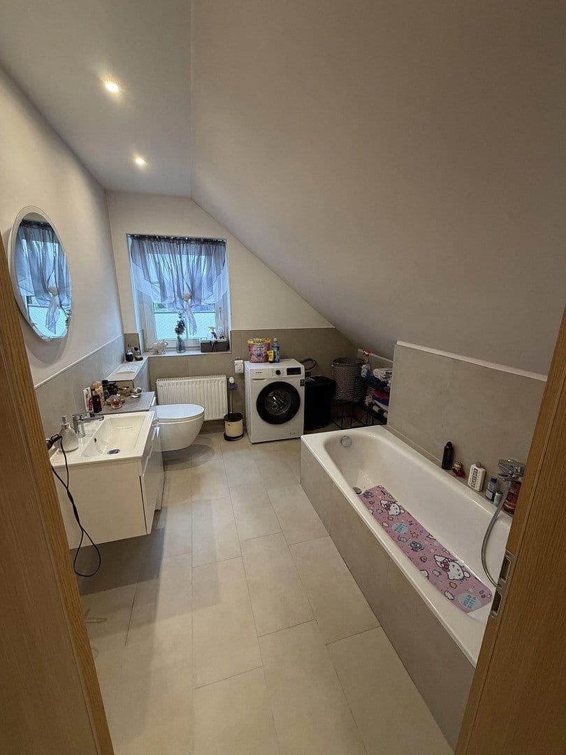Pronájem bytu 3+1 67 m², Am Moosholz 45, Wolfsburg, Dolní Sasko Pronájem bytu 3+1 67 m², Am Moosholz 45, Wolfsburg, Dolní Sasko