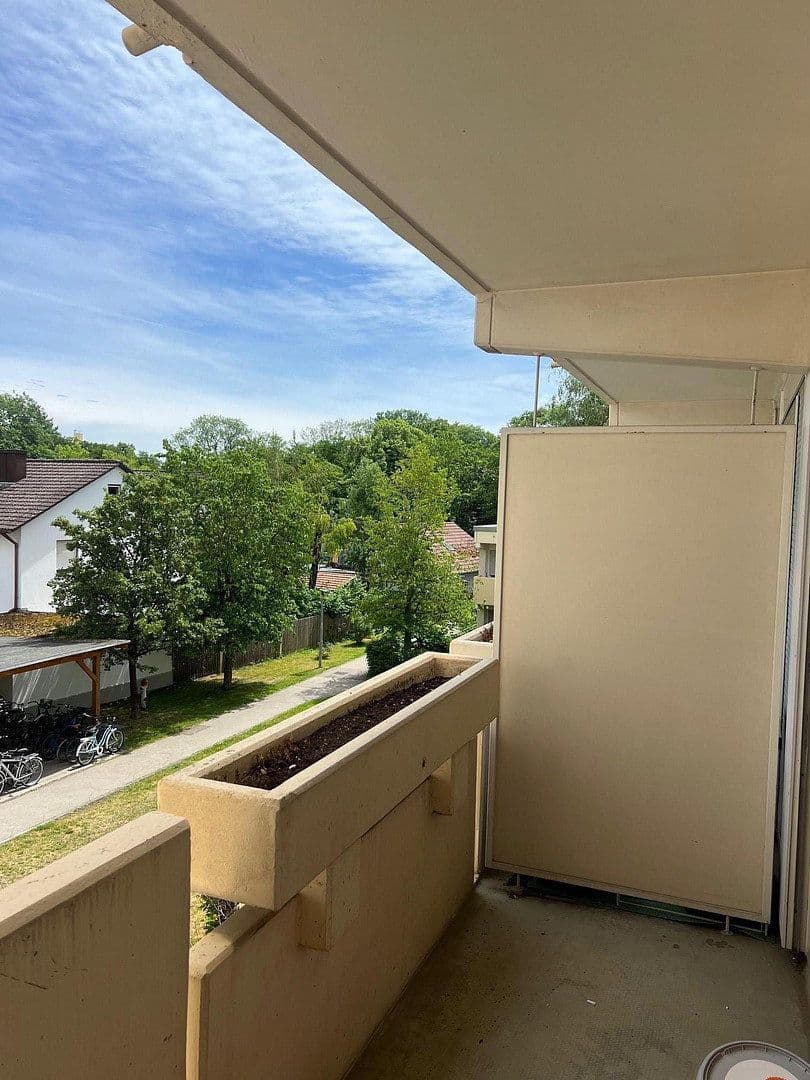 Pronájem bytu 1+1 38 m², Unterhaching, Bavorsko Pronájem bytu 1+1 38 m², Unterhaching, Bavorsko