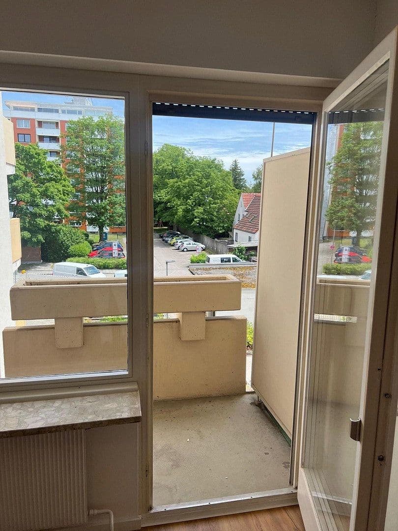 Pronájem bytu 1+1 38 m², Unterhaching, Bavorsko Pronájem bytu 1+1 38 m², Unterhaching, Bavorsko