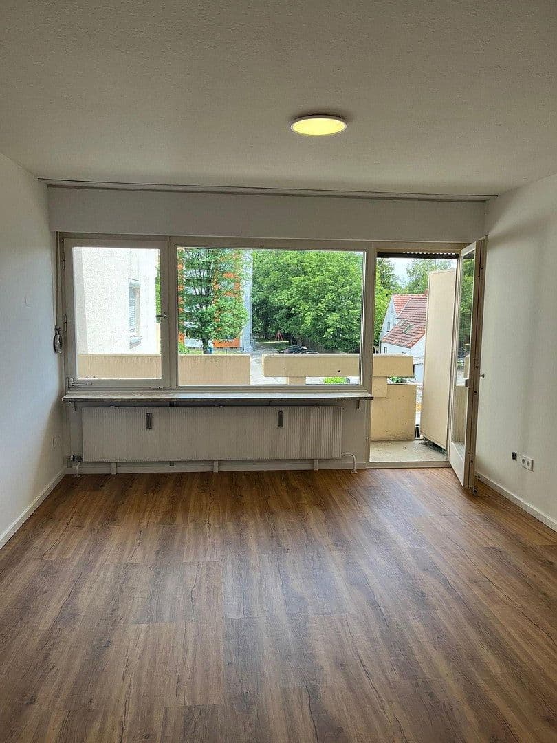 Pronájem bytu 1+1 38 m², Unterhaching, Bavorsko Pronájem bytu 1+1 38 m², Unterhaching, Bavorsko