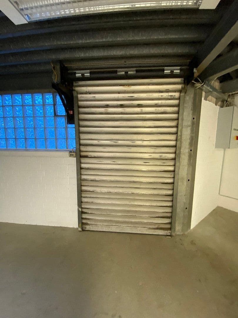 Pronájem nebytového prostoru 389 m², Bahnstraße 26, Wuppertal, Severní Porýní-Vestfálsko Pronájem nebytového prostoru 389 m², Bahnstraße 26, Wuppertal, Severní Porýní-Vestfálsko