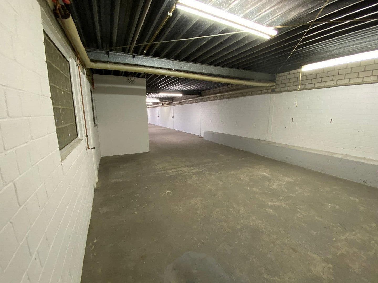 Pronájem nebytového prostoru 389 m², Bahnstraße 26, Wuppertal, Severní Porýní-Vestfálsko Pronájem nebytového prostoru 389 m², Bahnstraße 26, Wuppertal, Severní Porýní-Vestfálsko