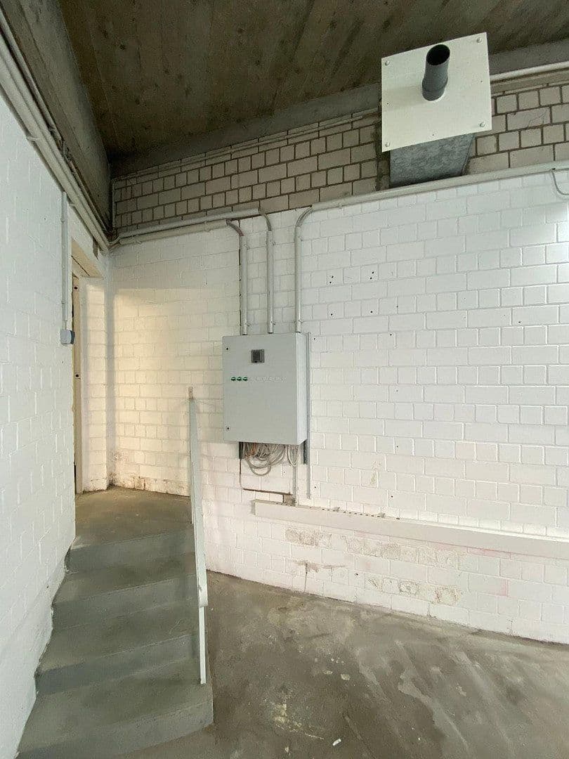 Pronájem nebytového prostoru 389 m², Bahnstraße 26, Wuppertal, Severní Porýní-Vestfálsko Pronájem nebytového prostoru 389 m², Bahnstraße 26, Wuppertal, Severní Porýní-Vestfálsko