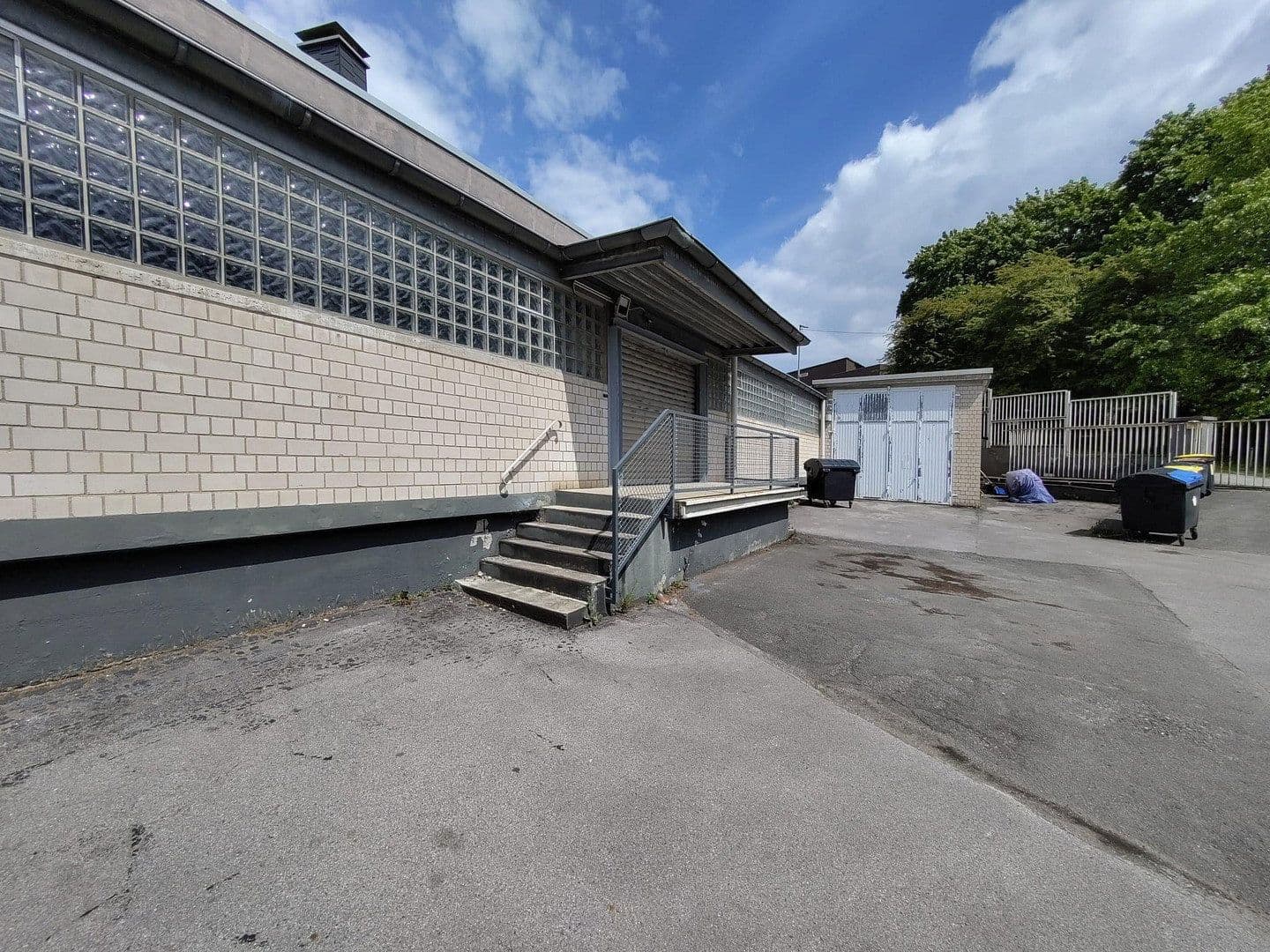 Pronájem nebytového prostoru 389 m², Bahnstraße 26, Wuppertal, Severní Porýní-Vestfálsko Pronájem nebytového prostoru 389 m², Bahnstraße 26, Wuppertal, Severní Porýní-Vestfálsko