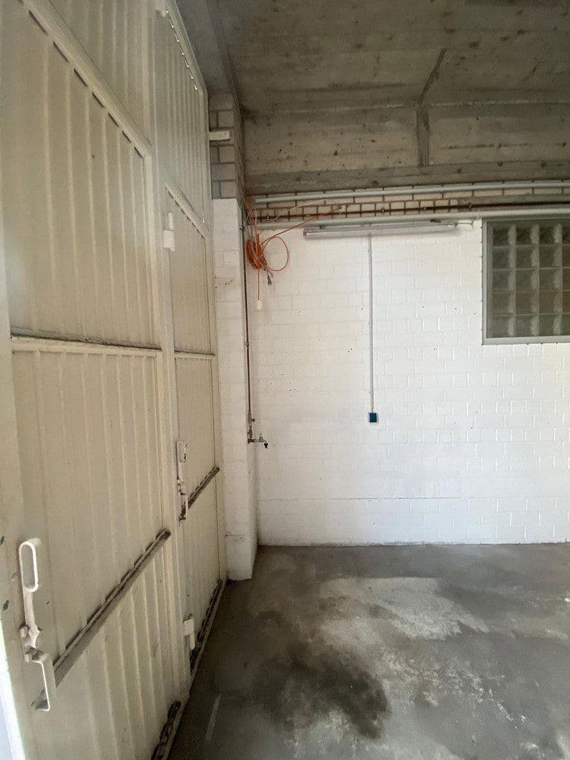 Pronájem nebytového prostoru 389 m², Bahnstraße 26, Wuppertal, Severní Porýní-Vestfálsko Pronájem nebytového prostoru 389 m², Bahnstraße 26, Wuppertal, Severní Porýní-Vestfálsko
