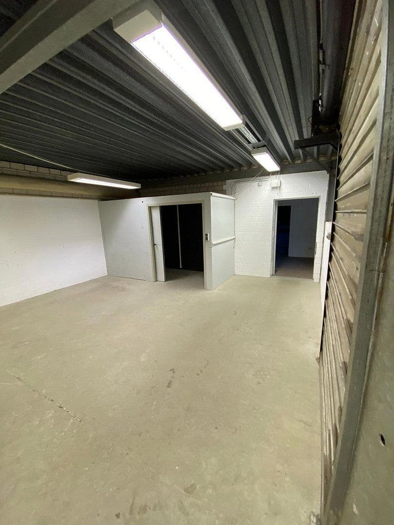 Pronájem nebytového prostoru 389 m², Bahnstraße 26, Wuppertal, Severní Porýní-Vestfálsko Pronájem nebytového prostoru 389 m², Bahnstraße 26, Wuppertal, Severní Porýní-Vestfálsko
