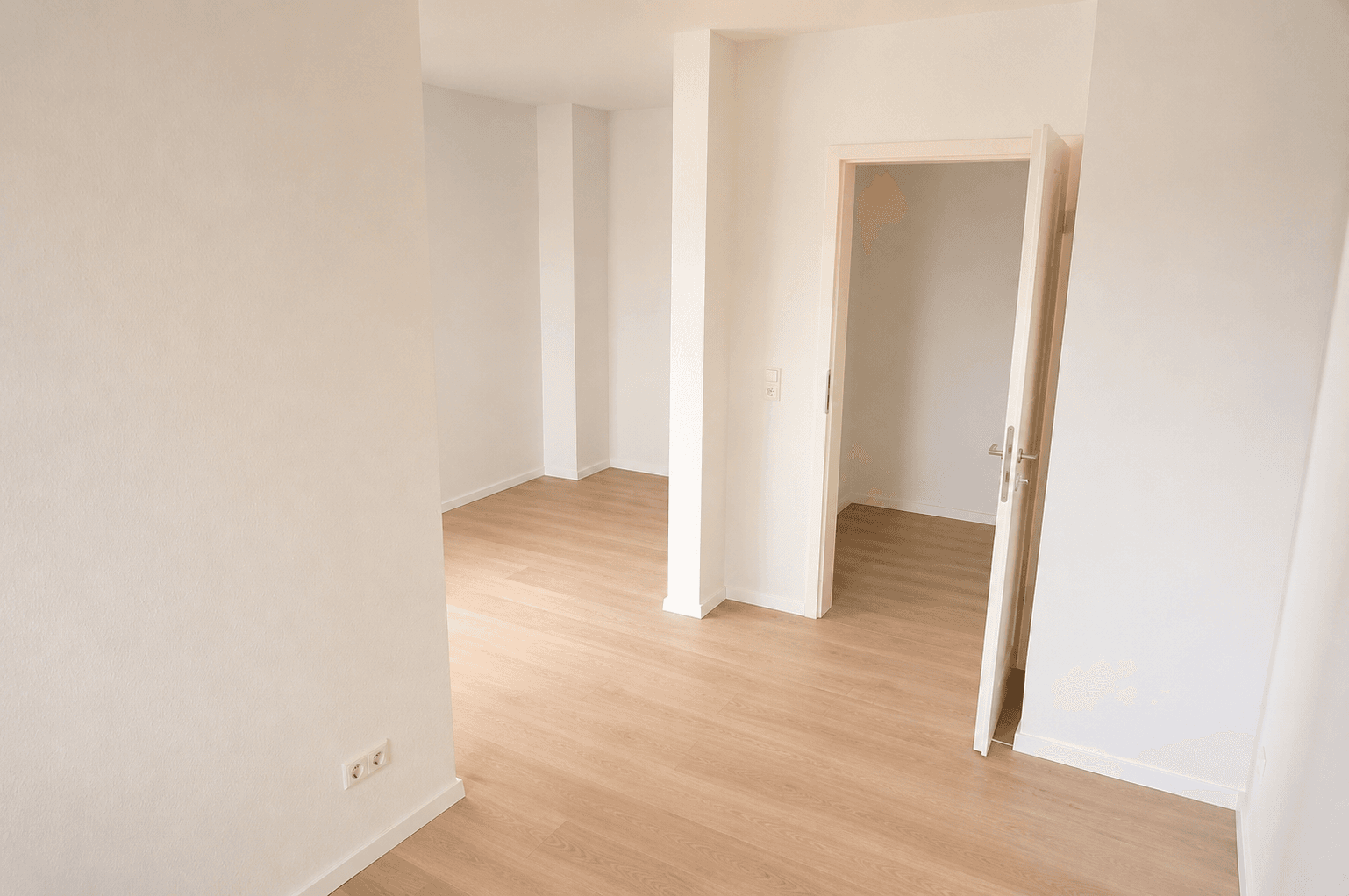 Pronájem bytu 4+1 106 m², Stötteritzer Landstraße 30, Leipzig, Sasko Pronájem bytu 4+1 106 m², Stötteritzer Landstraße 30, Leipzig, Sasko