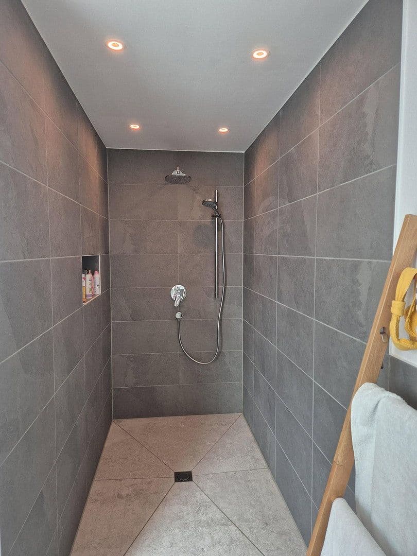 Prodej domu 220 m², pozemek 850 m², Waldenburg, Bádensko-Württembersko Prodej domu 220 m², pozemek 850 m², Waldenburg, Bádensko-Württembersko