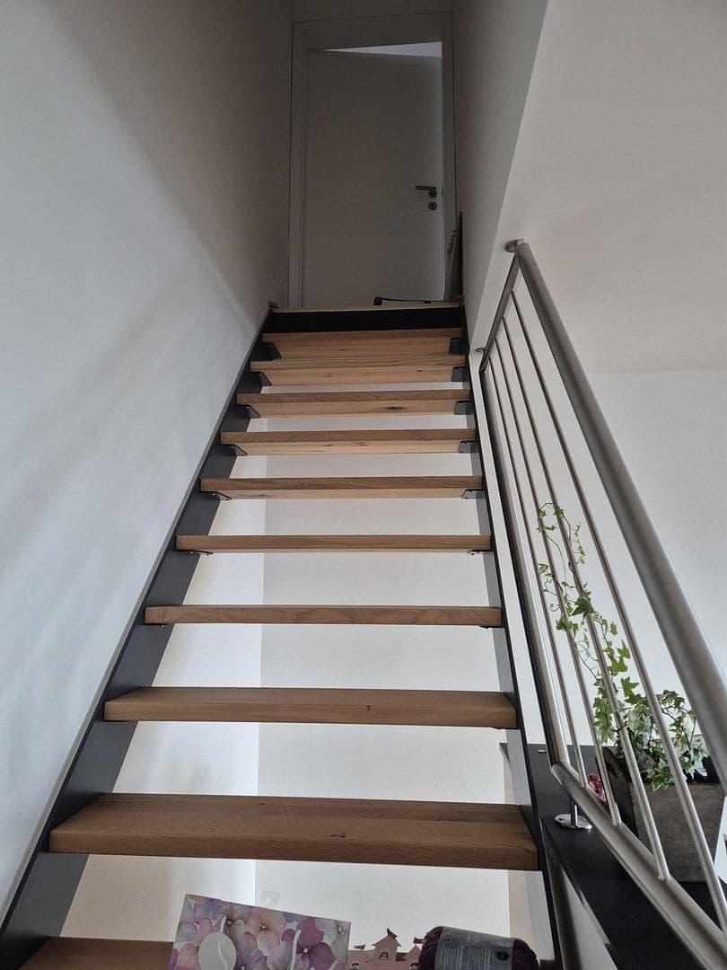 Prodej domu 220 m², pozemek 850 m², Waldenburg, Bádensko-Württembersko Prodej domu 220 m², pozemek 850 m², Waldenburg, Bádensko-Württembersko