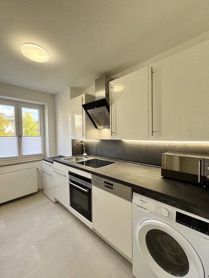 Pronájem bytu 1+1 80 m², Hagedornstraße, München, Bavorsko Pronájem bytu 1+1 80 m², Hagedornstraße, München, Bavorsko