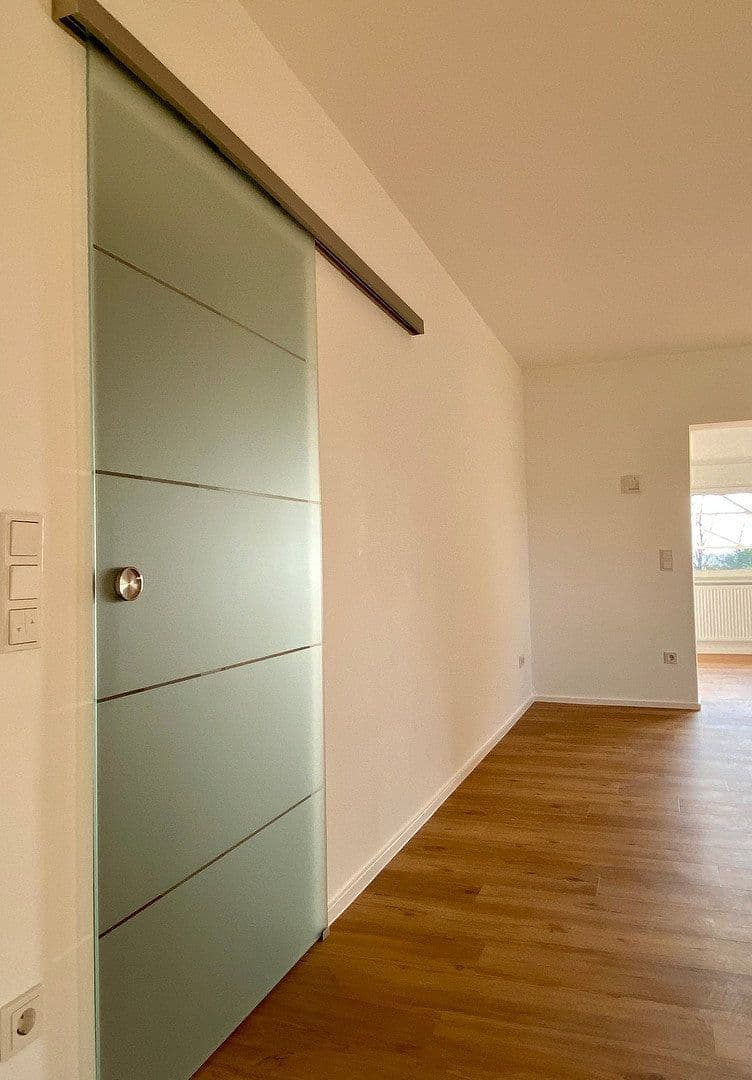 Pronájem bytu 4+1 105 m², Püttlingen, Země Sársko Pronájem bytu 4+1 105 m², Püttlingen, Země Sársko
