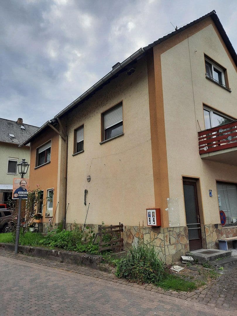 Pronájem bytu 4+1 100 m², Rheingoldstraße 146, Oberdiebach, Porýní-Falc Pronájem bytu 4+1 100 m², Rheingoldstraße 146, Oberdiebach, Porýní-Falc