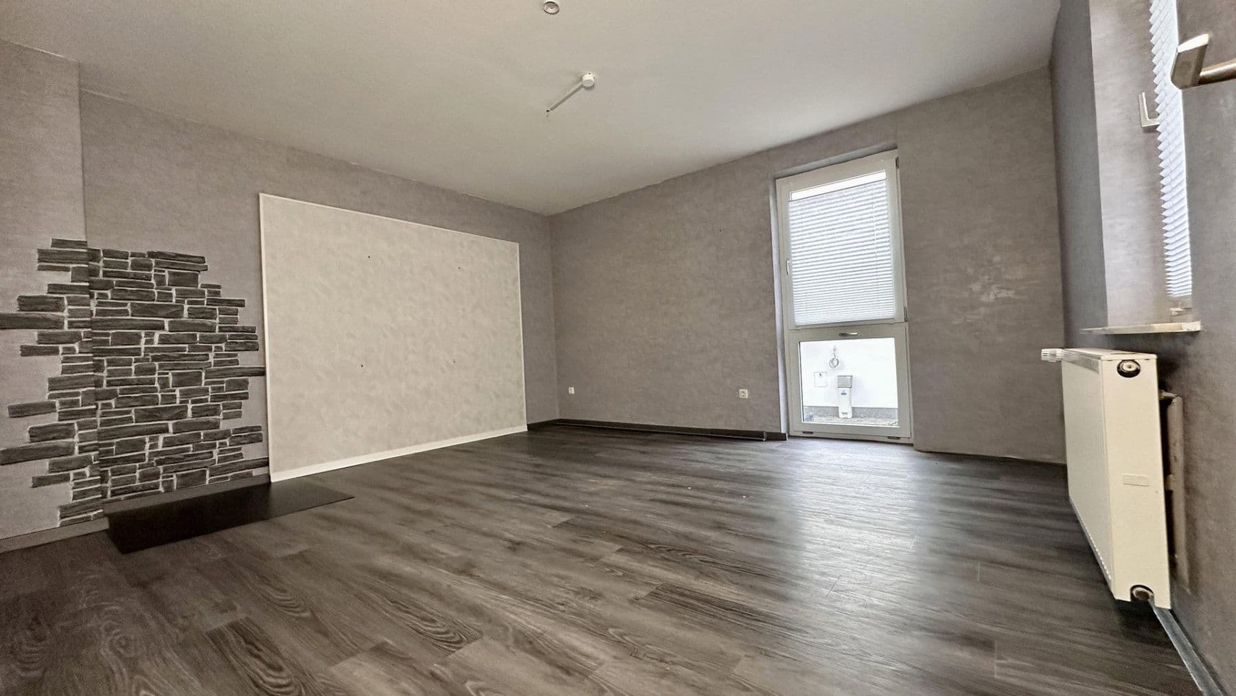 Pronájem domu 200 m², pozemek 328 m², Hagenstraße 13, Wolfhagen, Hessen Pronájem domu 200 m², pozemek 328 m², Hagenstraße 13, Wolfhagen, Hessen