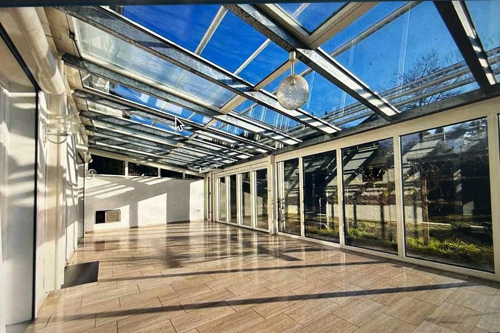 Pronájem bytu 5+1 90 m², Lahr/Schwarzwald, Bádensko-Württembersko Pronájem bytu 5+1 90 m², Lahr/Schwarzwald, Bádensko-Württembersko