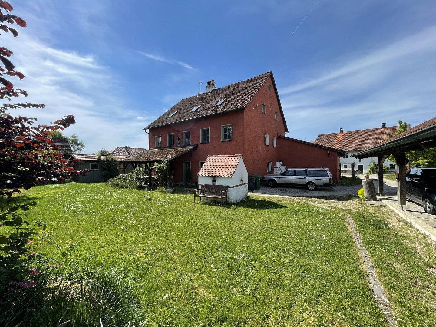 Prodej domu 220 m², pozemek 1.616 m², Beratzhausen, Bavorsko Prodej domu 220 m², pozemek 1.616 m², Beratzhausen, Bavorsko