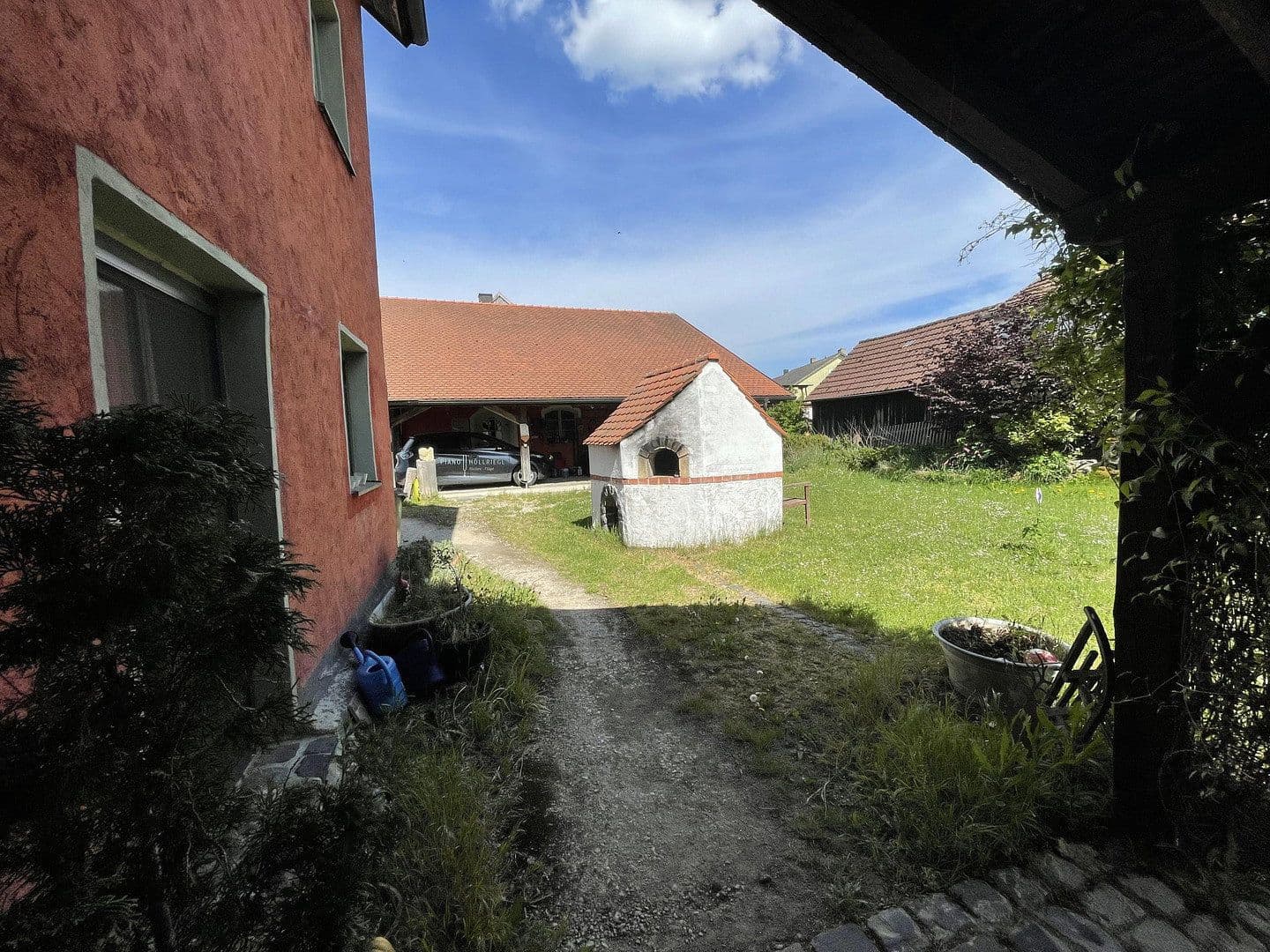 Prodej domu 220 m², pozemek 1.616 m², Beratzhausen, Bavorsko Prodej domu 220 m², pozemek 1.616 m², Beratzhausen, Bavorsko