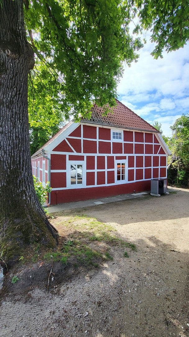 Prodej domu 150 m², pozemek 3.322 m², Buxtehuder Straße 3, Moisburg, Dolní Sasko Prodej domu 150 m², pozemek 3.322 m², Buxtehuder Straße 3, Moisburg, Dolní Sasko