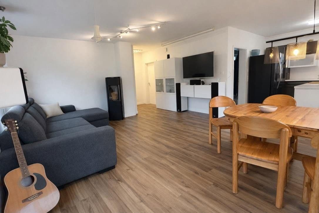 Prodej domu 166 m², pozemek 545 m², Neu-Anspach, Hessen Prodej domu 166 m², pozemek 545 m², Neu-Anspach, Hessen