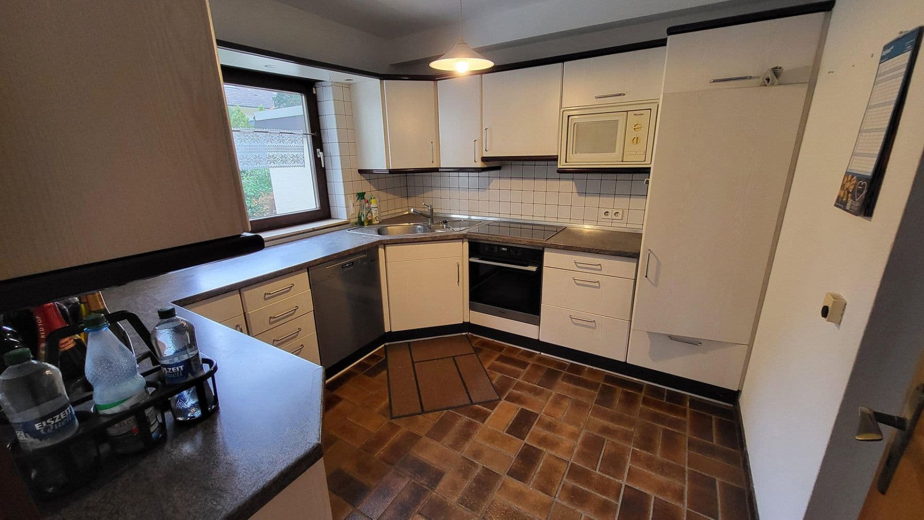 Prodej domu 195 m², pozemek 356 m², Am Waldfrieden 38, Oftersheim, Bádensko-Württembersko Prodej domu 195 m², pozemek 356 m², Am Waldfrieden 38, Oftersheim, Bádensko-Württembersko
