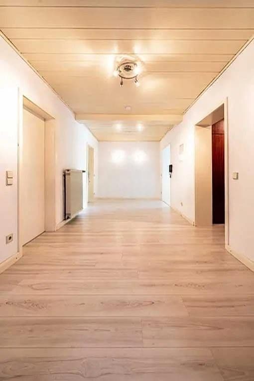 Pronájem bytu 3+1 125 m², Sinsheim, Bádensko-Württembersko Pronájem bytu 3+1 125 m², Sinsheim, Bádensko-Württembersko