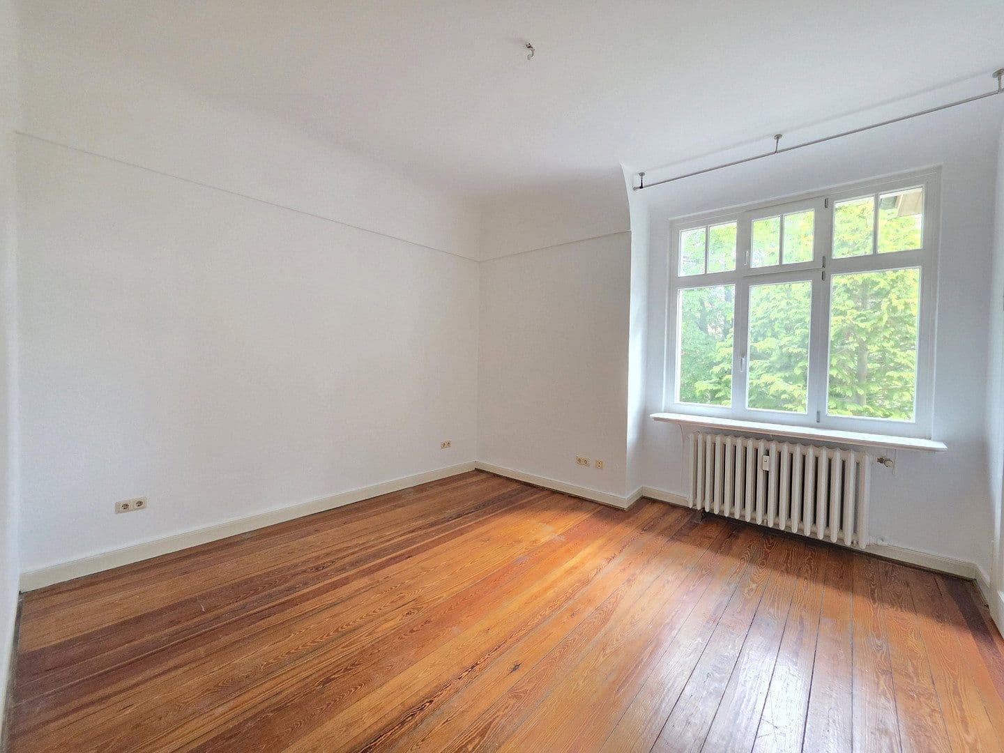 Pronájem bytu 3+1 101 m², Baurat-Gerber-Straße 18, Göttingen, Dolní Sasko Pronájem bytu 3+1 101 m², Baurat-Gerber-Straße 18, Göttingen, Dolní Sasko