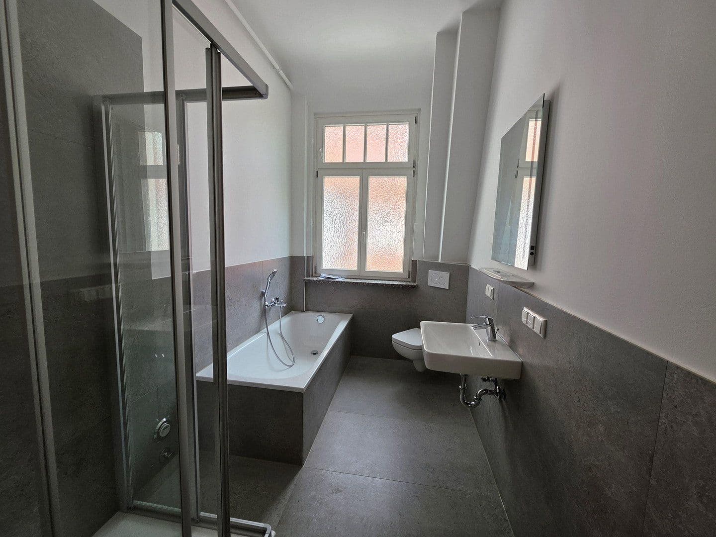 Pronájem bytu 3+1 101 m², Baurat-Gerber-Straße 18, Göttingen, Dolní Sasko Pronájem bytu 3+1 101 m², Baurat-Gerber-Straße 18, Göttingen, Dolní Sasko