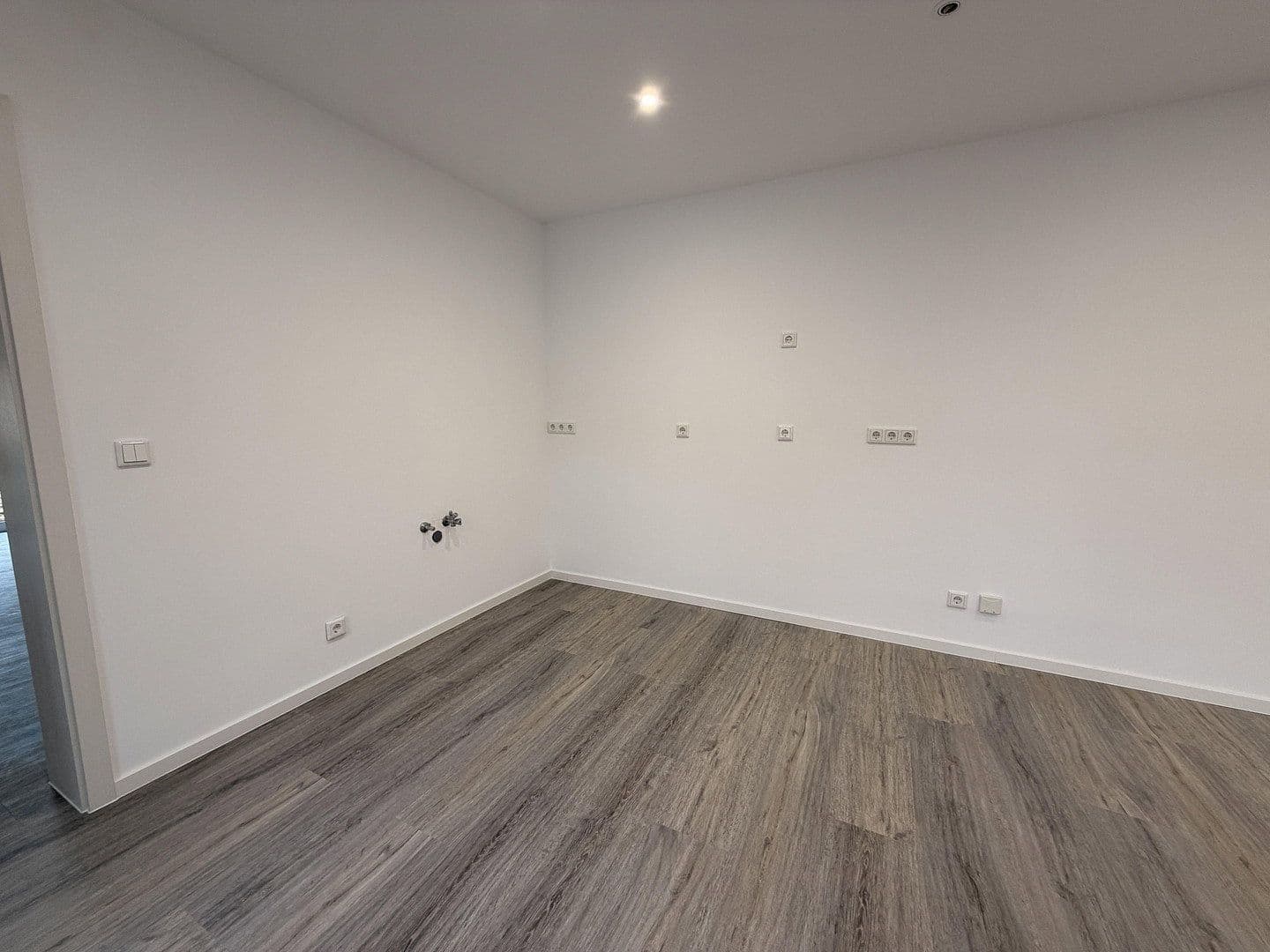 Pronájem domu 80 m², pozemek 370 m², Römerberg, Porýní-Falc Pronájem domu 80 m², pozemek 370 m², Römerberg, Porýní-Falc