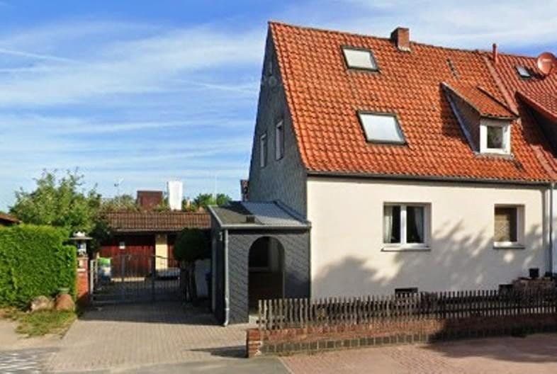 Prodej domu 178 m², pozemek 855 m², Hemmingen, Dolní Sasko Prodej domu 178 m², pozemek 855 m², Hemmingen, Dolní Sasko