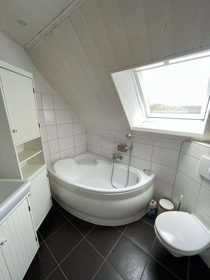 Prodej domu 178 m², pozemek 855 m², Hemmingen, Dolní Sasko Prodej domu 178 m², pozemek 855 m², Hemmingen, Dolní Sasko
