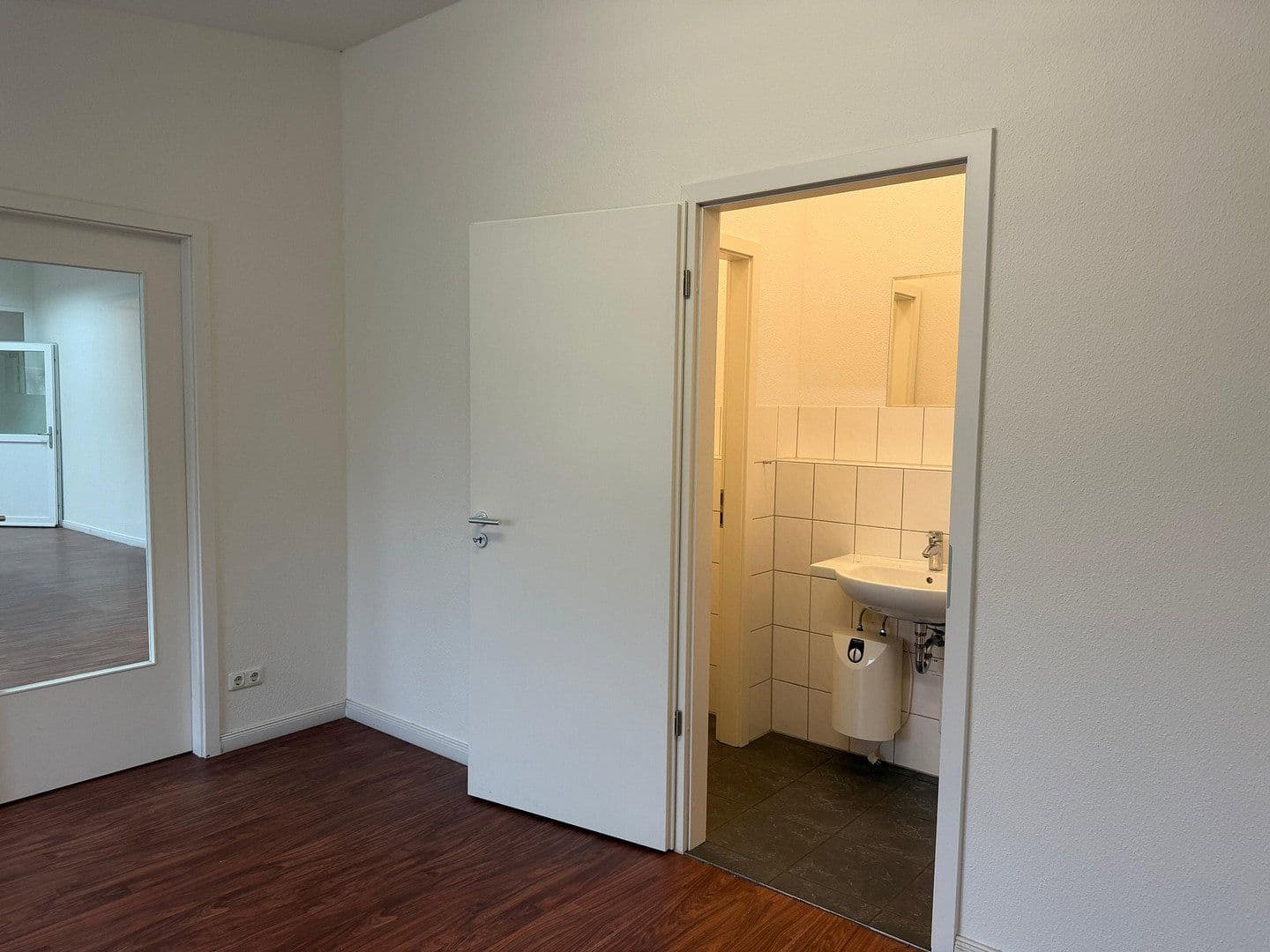 Pronájem kanceláře 120 m², Tegelbarg 25, Bad Bramstedt, Šlesvicko-Holštýnsko Pronájem kanceláře 120 m², Tegelbarg 25, Bad Bramstedt, Šlesvicko-Holštýnsko