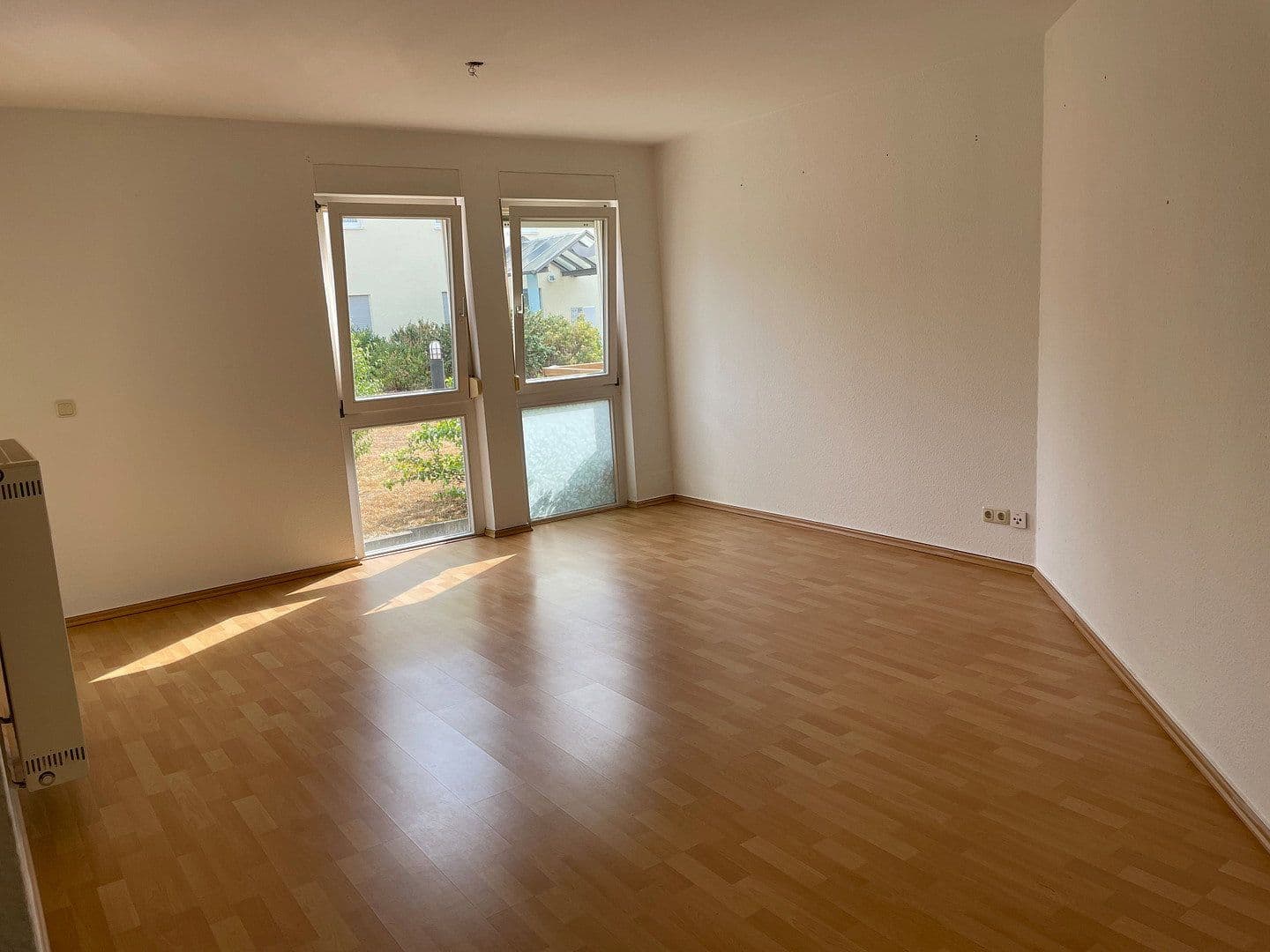 Pronájem bytu 2+1 61 m², R.-Breitscheid-Str., Fürstenwalde nad Sprévou, Braniborsko Pronájem bytu 2+1 61 m², R.-Breitscheid-Str., Fürstenwalde nad Sprévou, Braniborsko