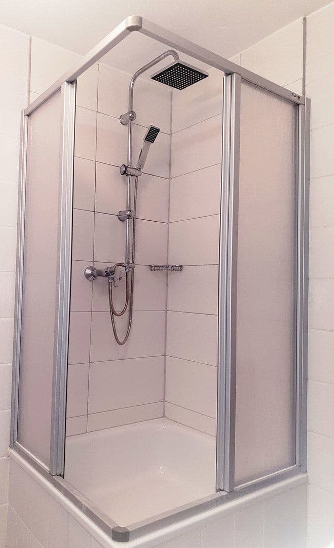 Pronájem bytu 1+1 38 m², Im Eichwald 18, Heidelberg, Bádensko-Württembersko Pronájem bytu 1+1 38 m², Im Eichwald 18, Heidelberg, Bádensko-Württembersko