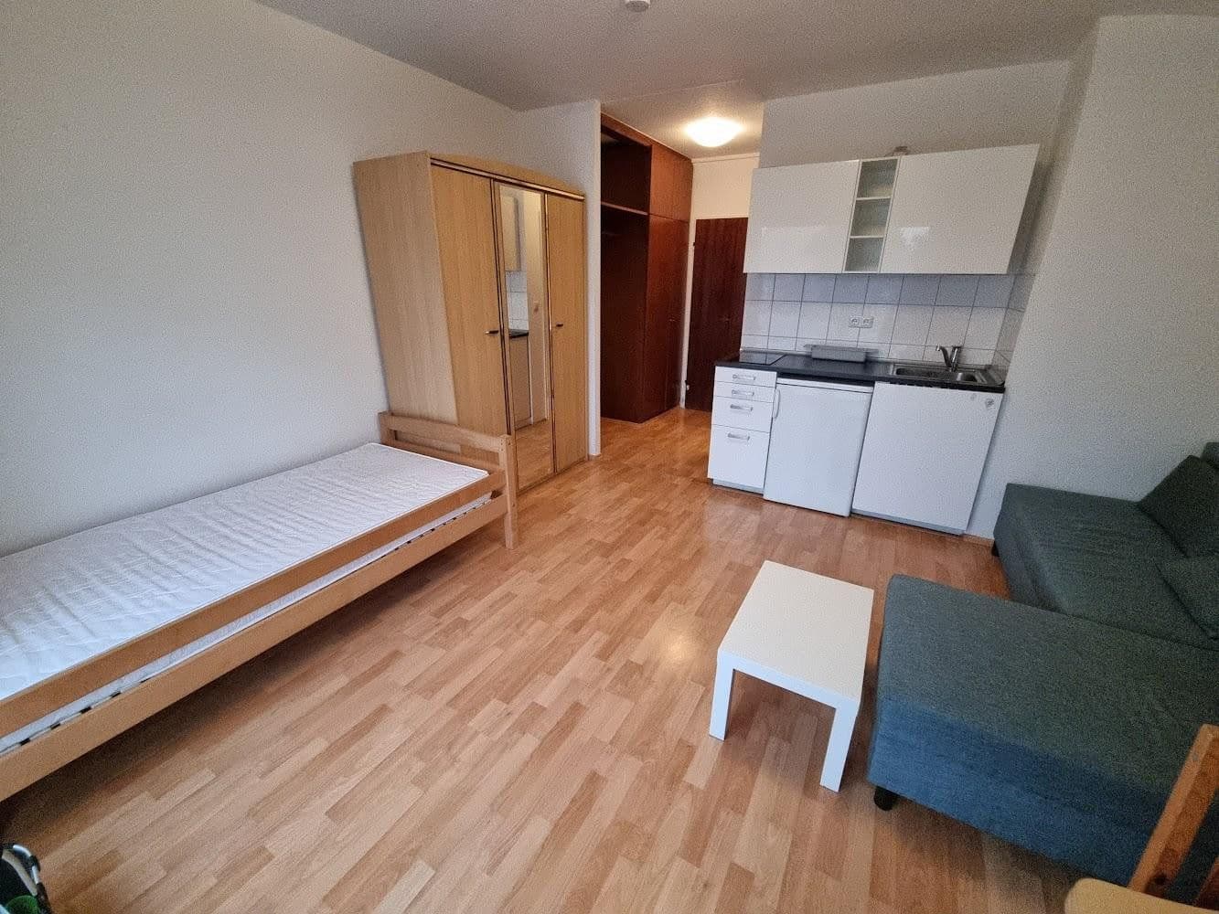 Pronájem bytu 1+1 26 m², Güntherstr. 28-30, Frankfurt, Hessen Pronájem bytu 1+1 26 m², Güntherstr. 28-30, Frankfurt, Hessen