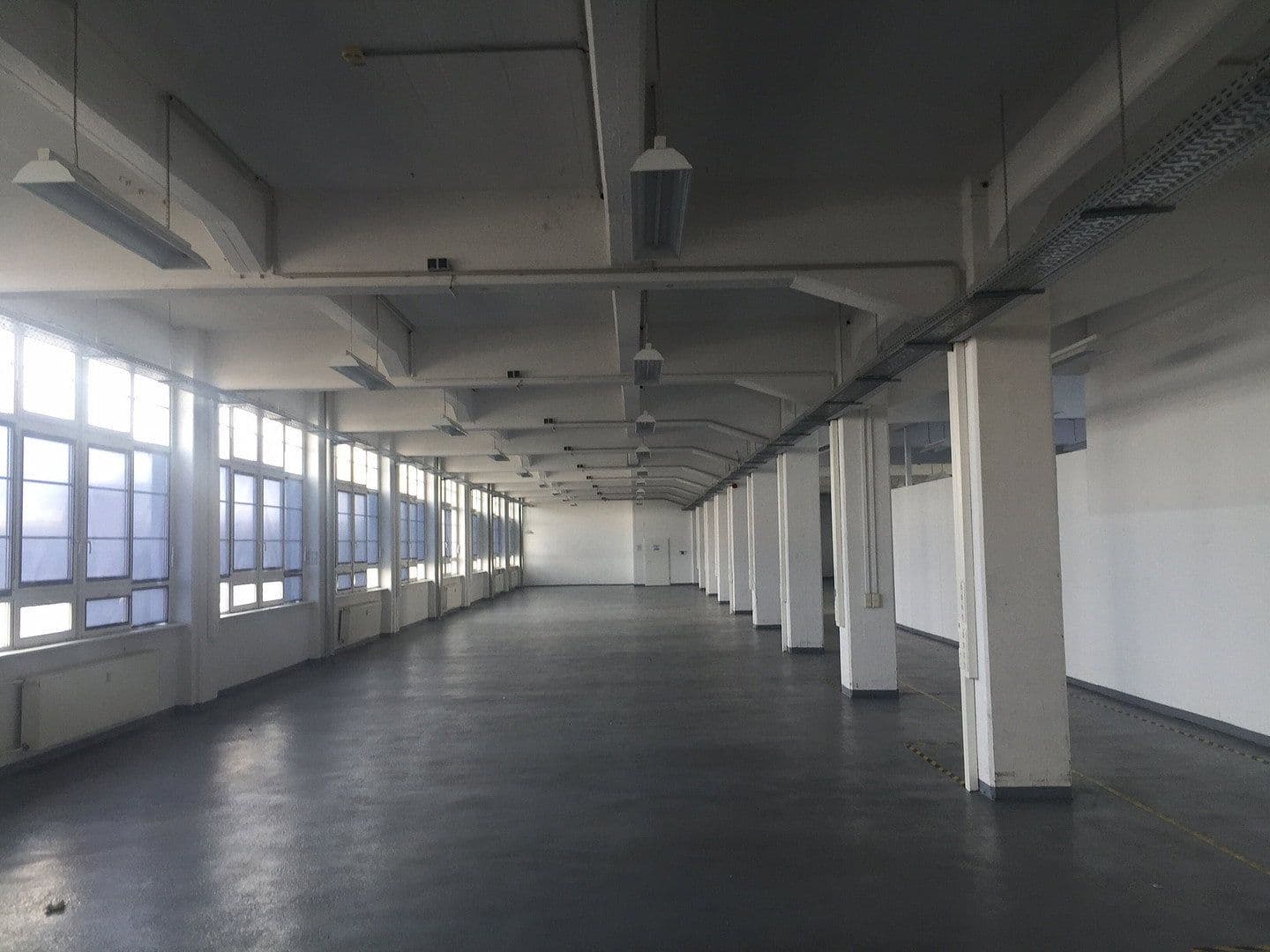 Pronájem nebytového prostoru 1.500 m², Sömmerda, Durynsko Pronájem nebytového prostoru 1.500 m², Sömmerda, Durynsko