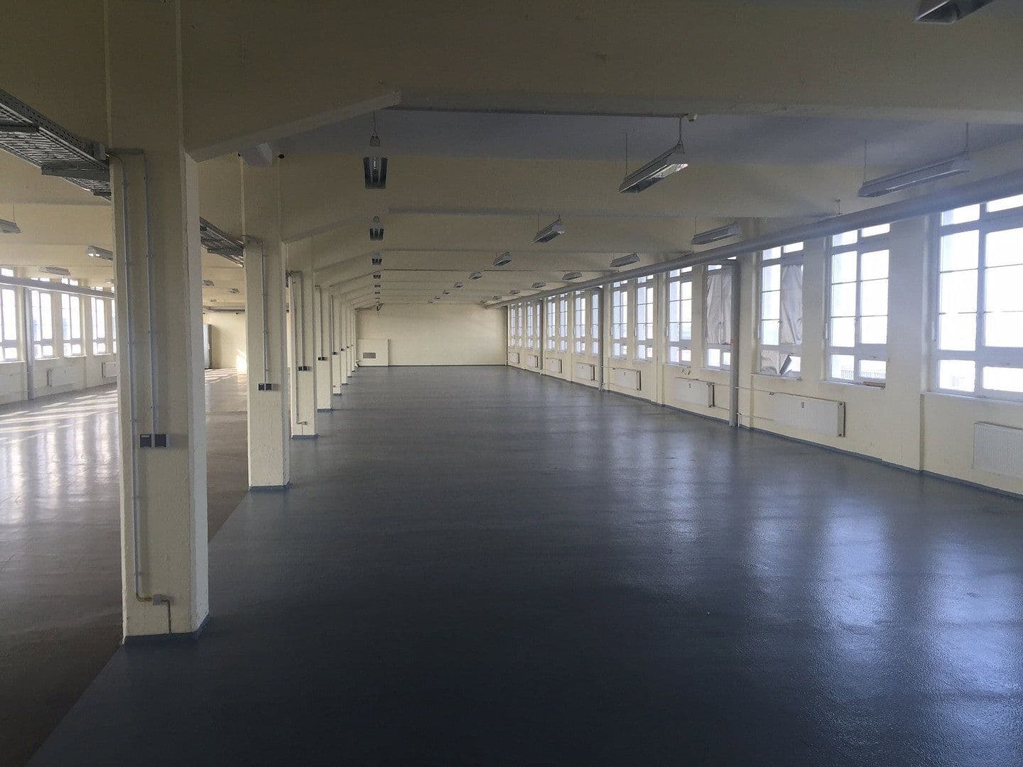 Pronájem nebytového prostoru 1.500 m², Sömmerda, Durynsko Pronájem nebytového prostoru 1.500 m², Sömmerda, Durynsko