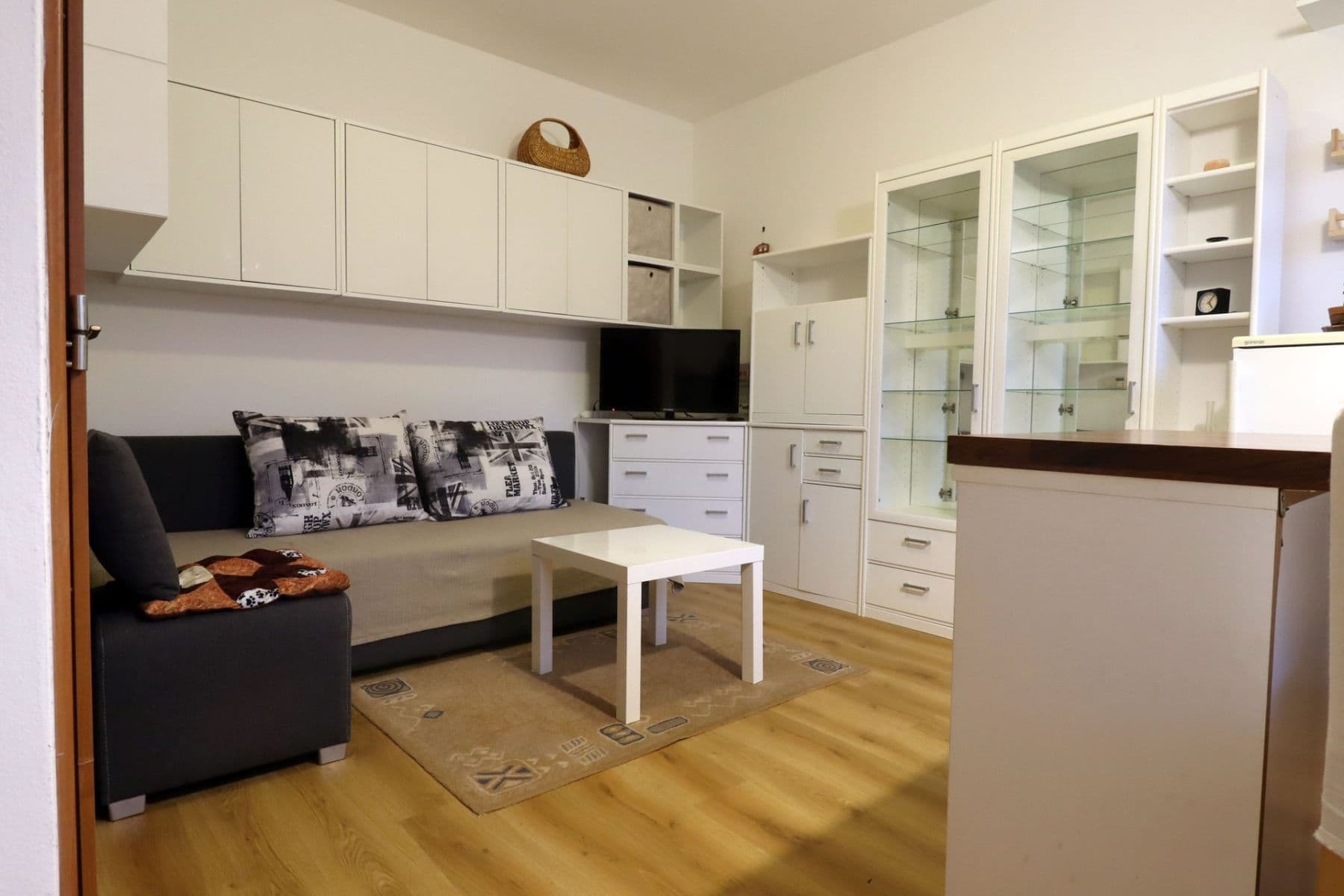 Pronájem bytu 2+kk 35 m², Palackého, Jílové u Prahy, Středočeský kraj Pronájem bytu 2+kk 35 m², Palackého, Jílové u Prahy, Středočeský kraj