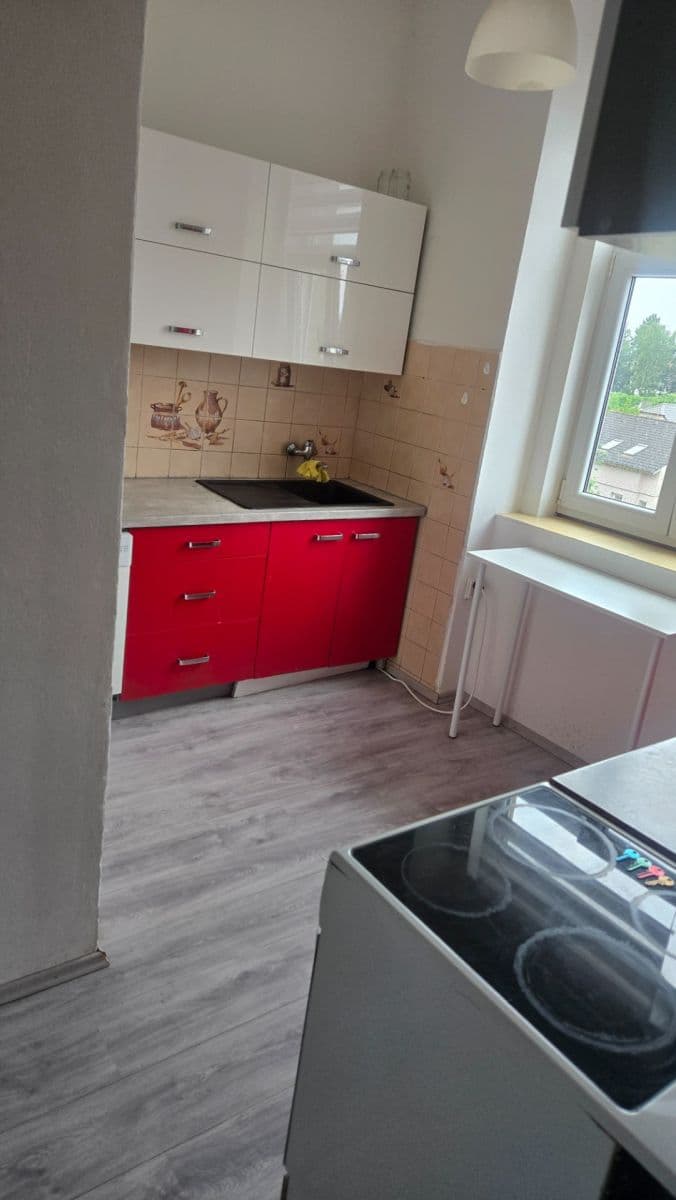 Pronájem bytu 2+1 75 m², náměstí Protifašistických bojovníků, Praha, Praha Pronájem bytu 2+1 75 m², náměstí Protifašistických bojovníků, Praha, Praha