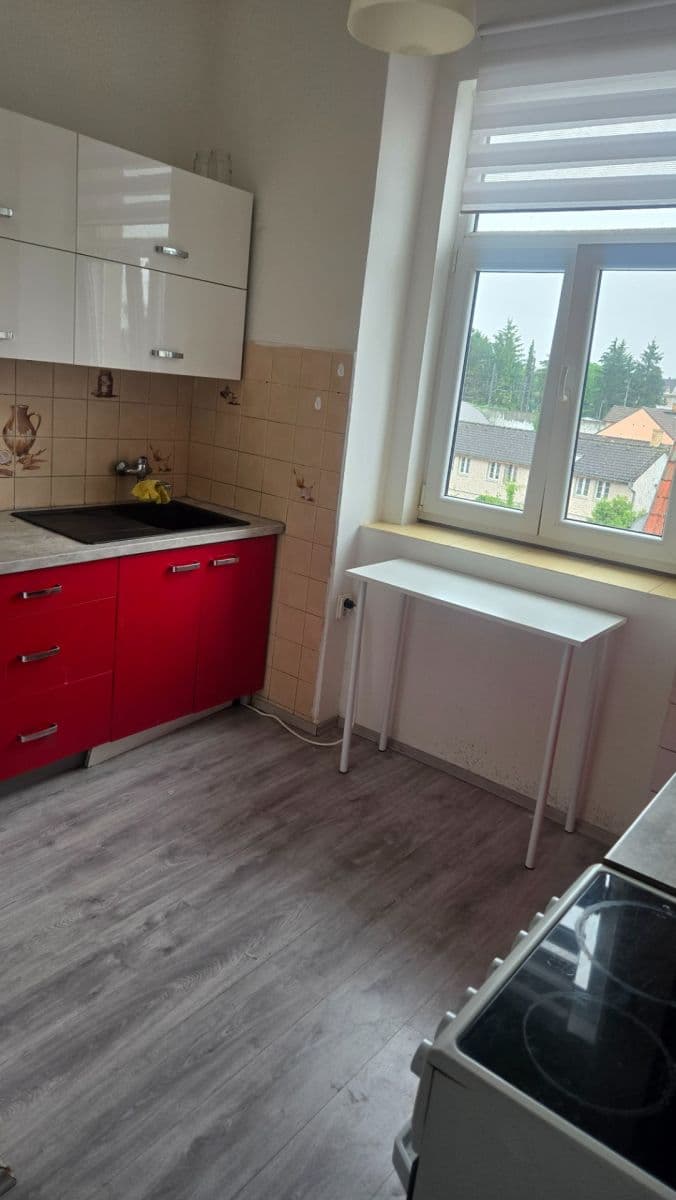Pronájem bytu 2+1 75 m², náměstí Protifašistických bojovníků, Praha, Praha Pronájem bytu 2+1 75 m², náměstí Protifašistických bojovníků, Praha, Praha