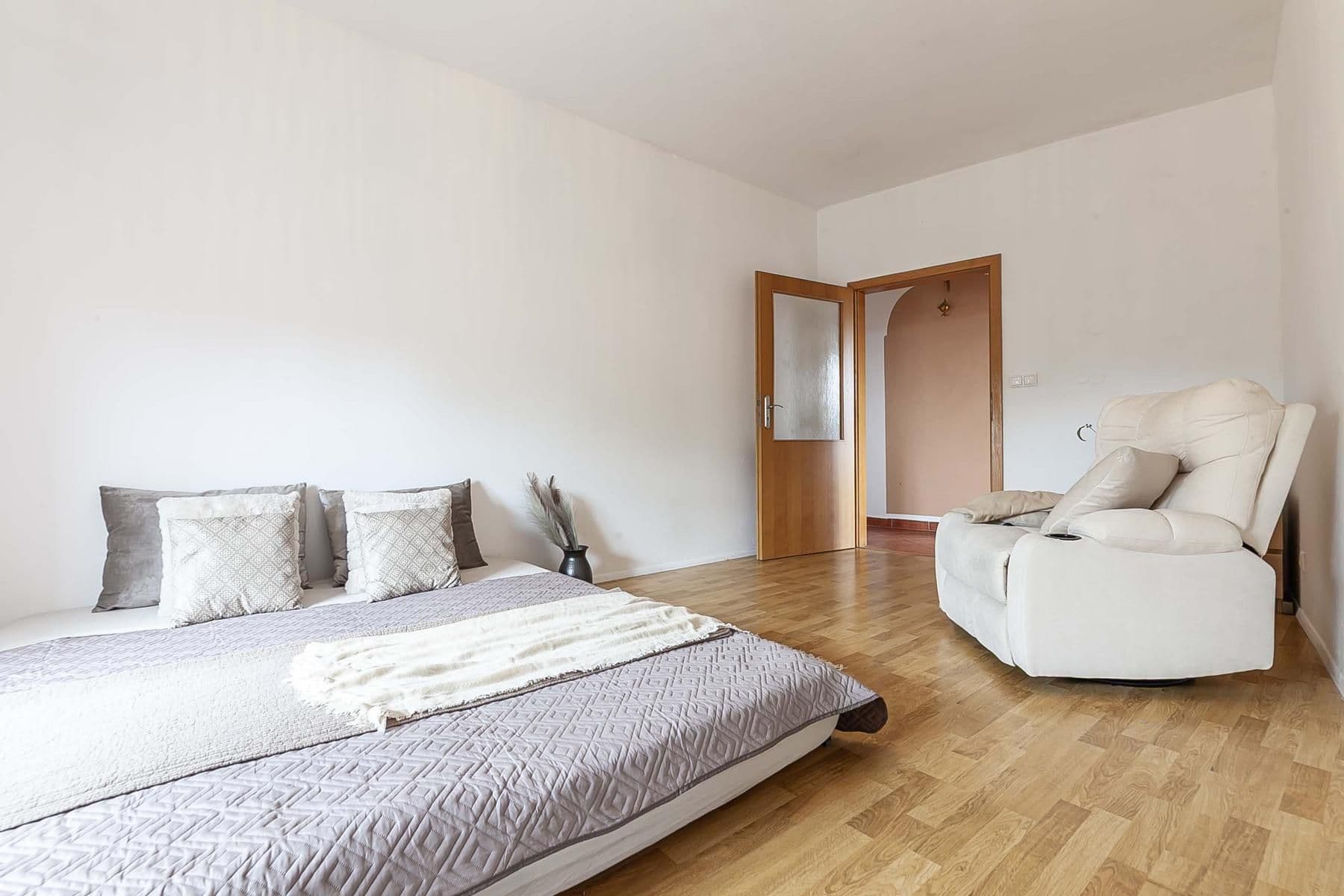 Prodej bytu 3+kk 98 m², Meteorologická, Praha, Praha Prodej bytu 3+kk 98 m², Meteorologická, Praha, Praha