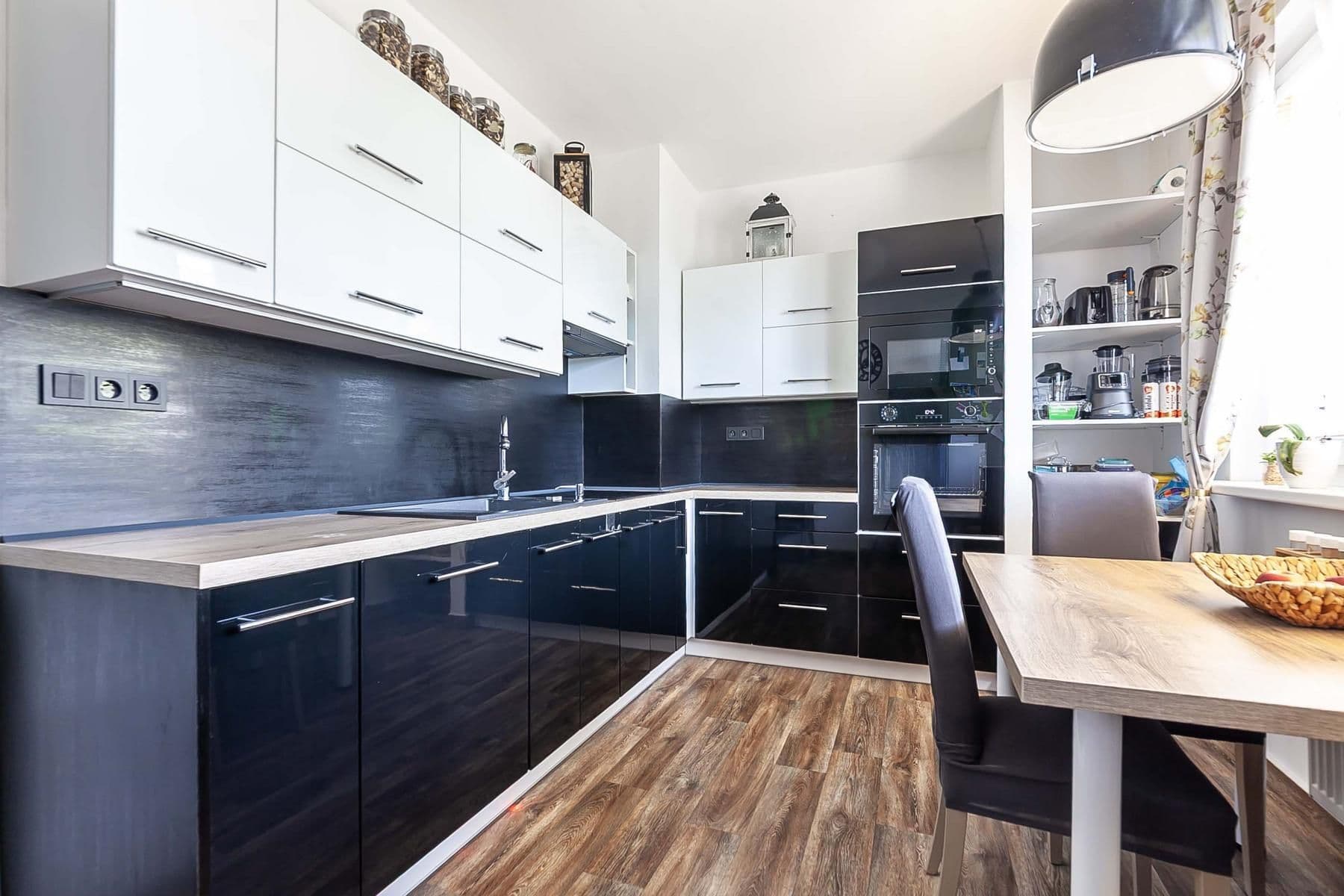 Prodej bytu 2+1 54 m², Příbramská, Česká Lípa, Liberecký kraj Prodej bytu 2+1 54 m², Příbramská, Česká Lípa, Liberecký kraj