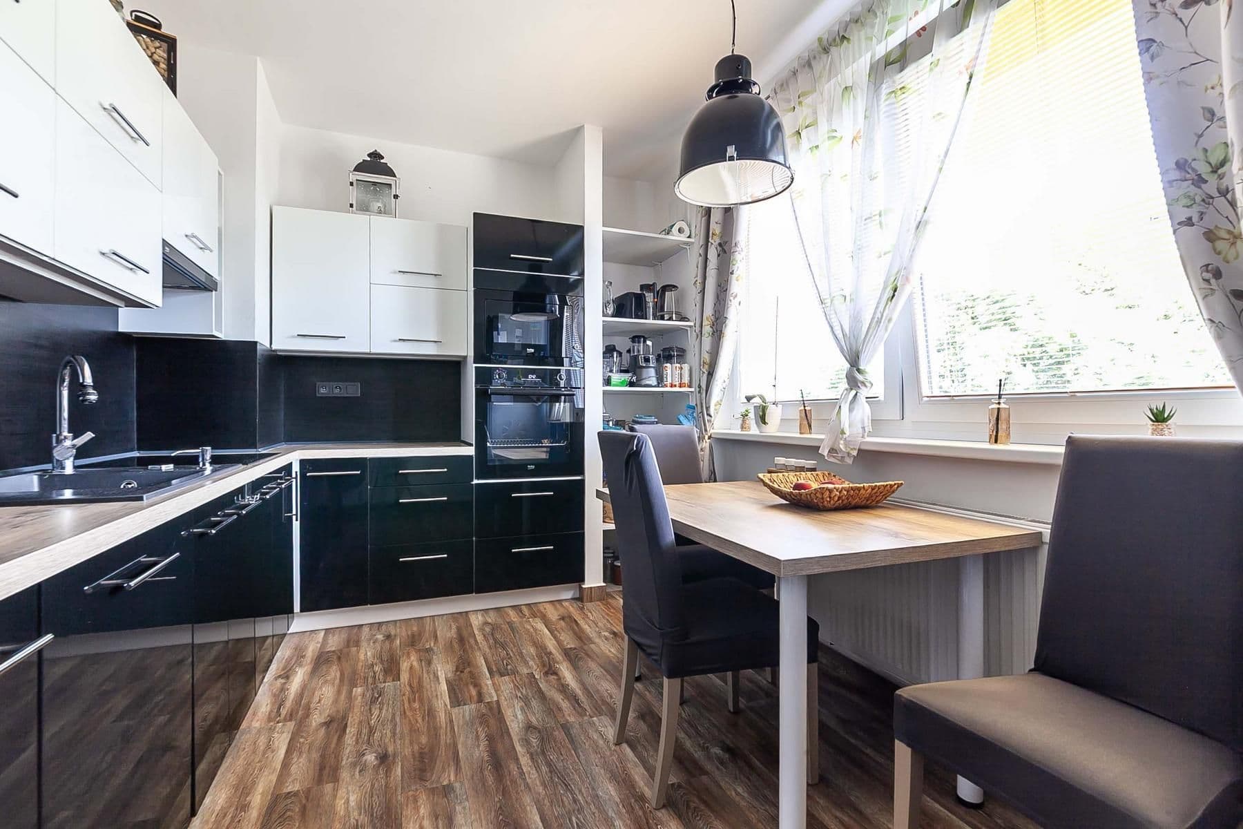 Prodej bytu 2+1 54 m², Příbramská, Česká Lípa, Liberecký kraj Prodej bytu 2+1 54 m², Příbramská, Česká Lípa, Liberecký kraj