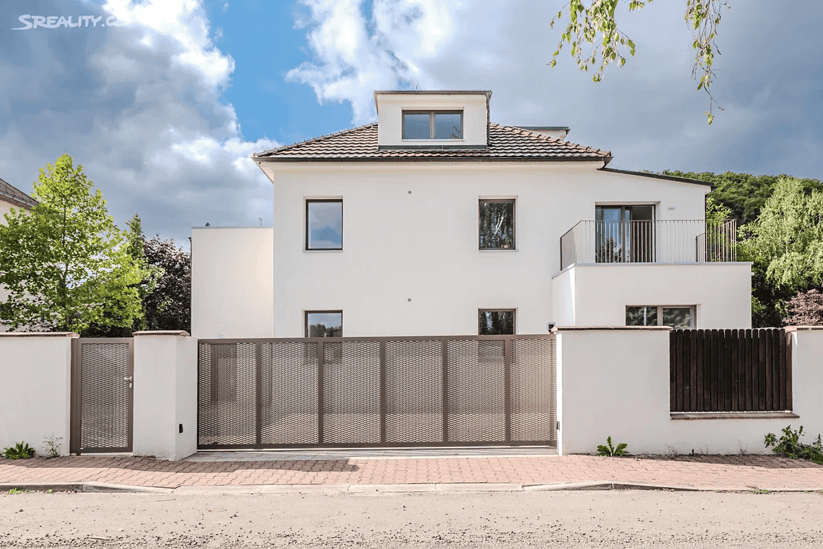 Prodej domu 334 m², pozemek 518 m², Starolázeňská, Praha, Praha Prodej domu 334 m², pozemek 518 m², Starolázeňská, Praha, Praha