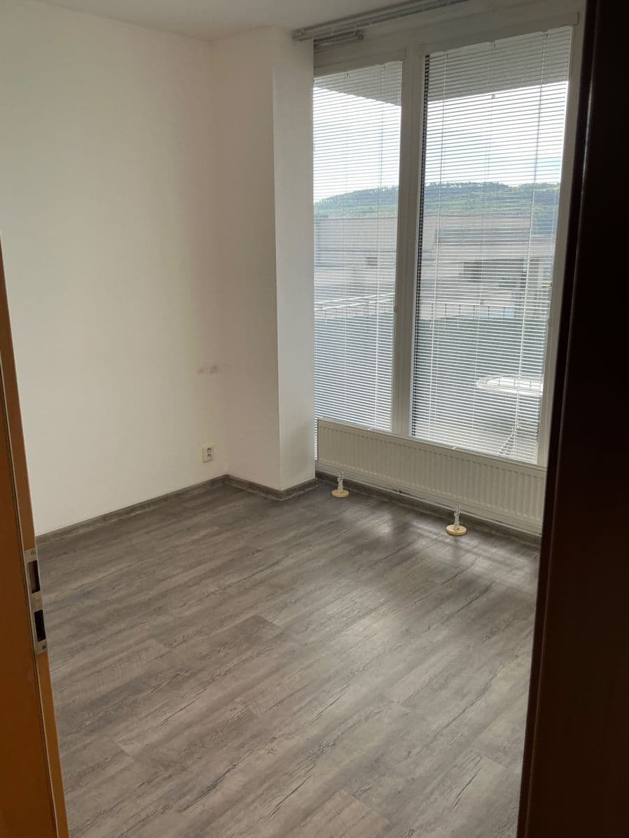 Pronájem bytu 3+kk 56 m², Na Horizontu, Králův Dvůr, Středočeský kraj Pronájem bytu 3+kk 56 m², Na Horizontu, Králův Dvůr, Středočeský kraj