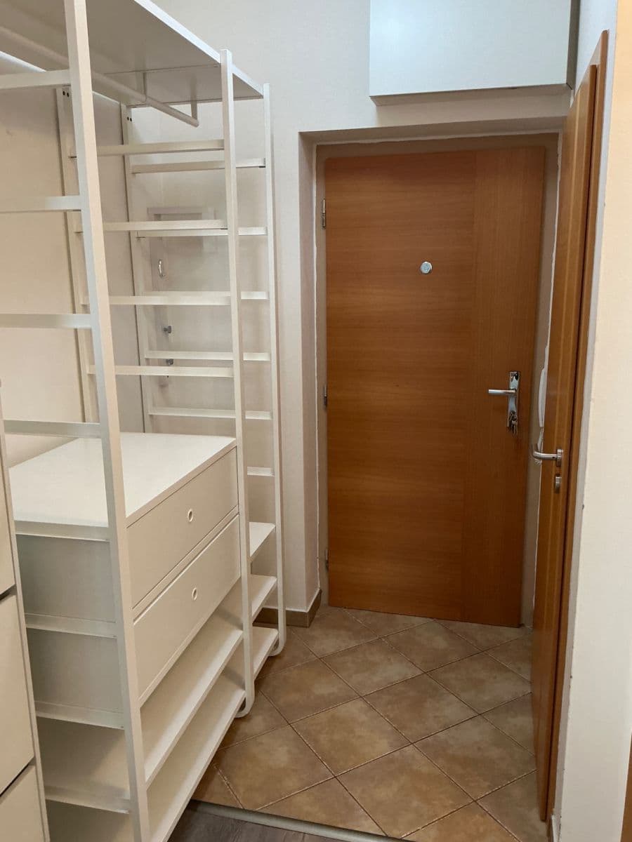 Pronájem bytu 3+kk 56 m², Na Horizontu, Králův Dvůr, Středočeský kraj Pronájem bytu 3+kk 56 m², Na Horizontu, Králův Dvůr, Středočeský kraj