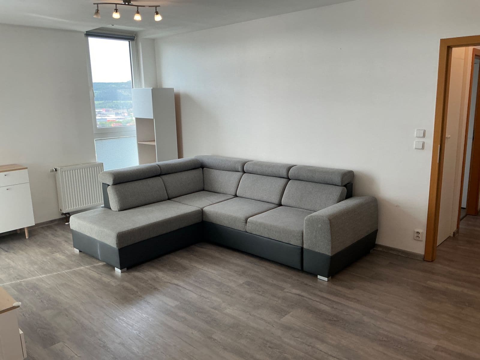 Pronájem bytu 3+kk 56 m², Na Horizontu, Králův Dvůr, Středočeský kraj Pronájem bytu 3+kk 56 m², Na Horizontu, Králův Dvůr, Středočeský kraj