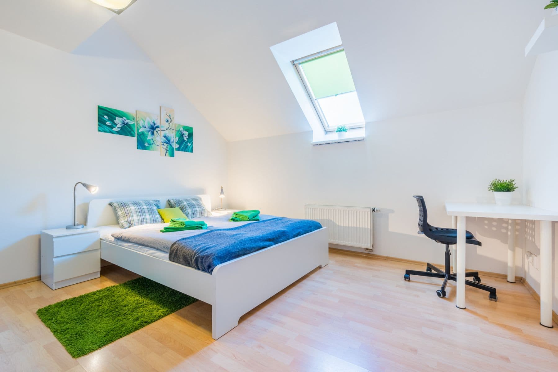 Pronájem bytu 135 m², Hálkova, Praha, Praha Pronájem bytu 135 m², Hálkova, Praha, Praha