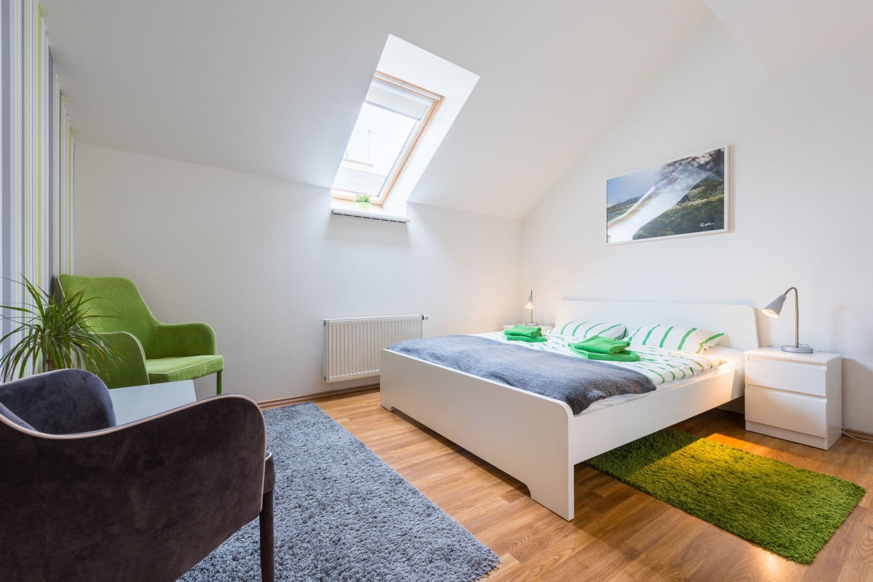 Pronájem bytu 135 m², Hálkova, Praha, Praha Pronájem bytu 135 m², Hálkova, Praha, Praha